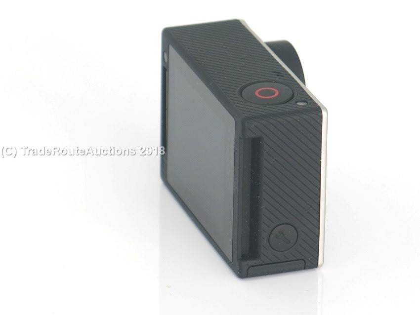 GoPro Hero4 SILVER CHDHY-401 | Built in Touch LCD Display | Wi-Fi | Comes with Casing