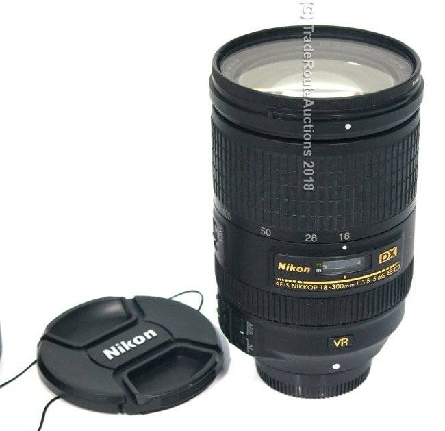 NIKON AF-S DX NIKKOR 18-300mm f/3.5-5.6G ED VR ii Lens for Nikon Digital SLR Cameras