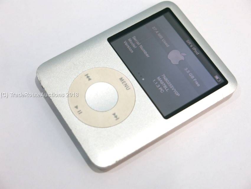 Apple iPod Nano | Silver | 4GB | 3rd Generation | MA978
