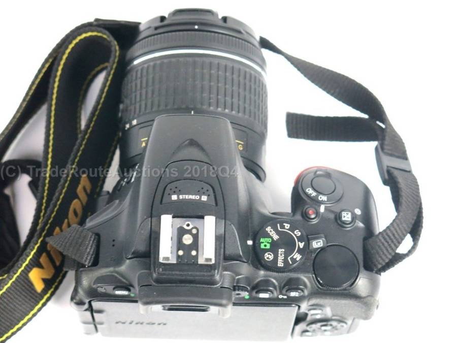 NIKON D5500 DSLR CAMERA BODY plus Nikon AF-P Zoom Nikkor 18-55mm DX Lens Kit
