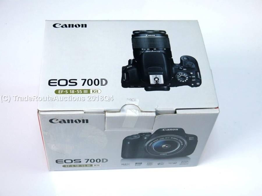 BOXED - Canon EOS 700D DIGITAL SLR CAMERA KIT WITH 18-55MM iii LENS | 18.0 MP FULL HD