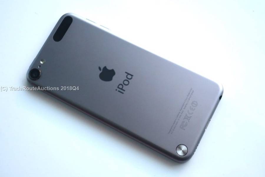 Apple iPod Touch | SPACE GREY | 32GB | 5th Generation | A1421 | ME978BT/A | RETINA DISPLAY