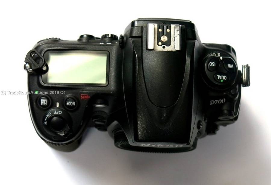 NIKON D700 DSLR CAMERA Body PROFESSIONAL DSLR BODY