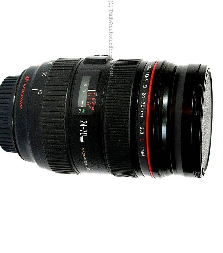 Canon EF 24-70mm f/2.8 L USM Zoom Lens for Canon FULL FRAME DSLR Cameras