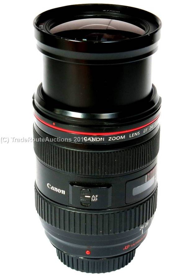 Canon EF 24-70mm f/2.8 L USM Zoom Lens for Canon FULL FRAME DSLR Cameras