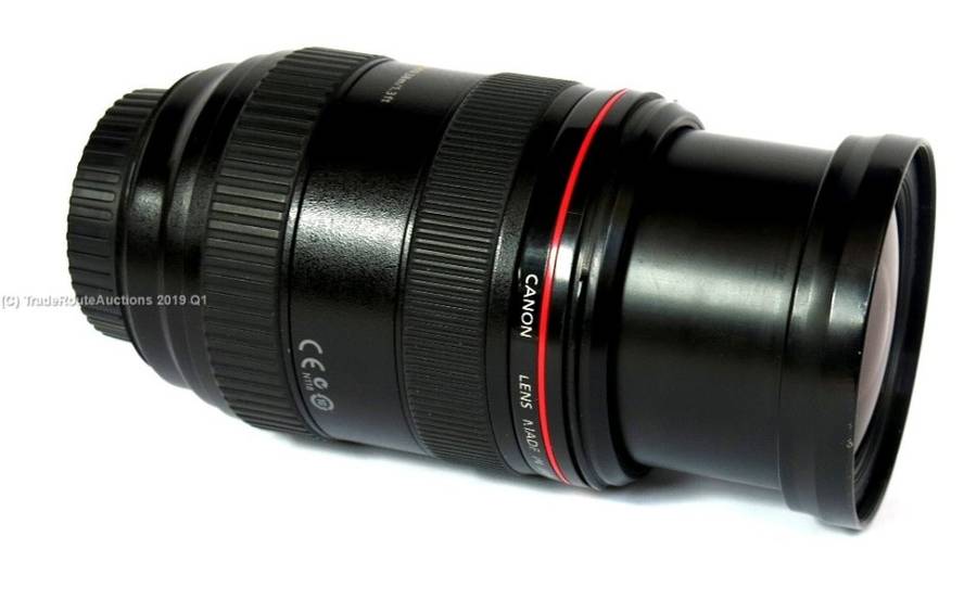 Canon EF 24-70mm f/2.8 L USM Zoom Lens for Canon FULL FRAME DSLR Cameras