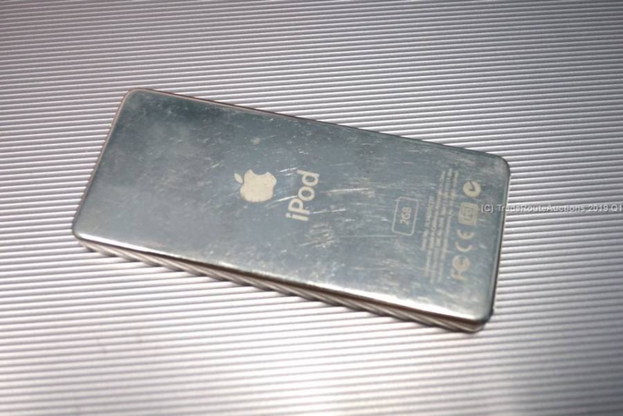 Apple iPod nano 1st Generation Black (2 GB) | MA099LL | A1137