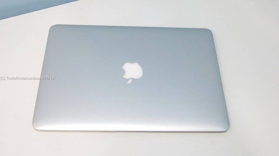 Apple MacBook Air 13.3-inch | Core i5 1.8GHz | 8GB RAM | 128GB SSD MACBOOK AIR 13 INCH 2017 MODEL