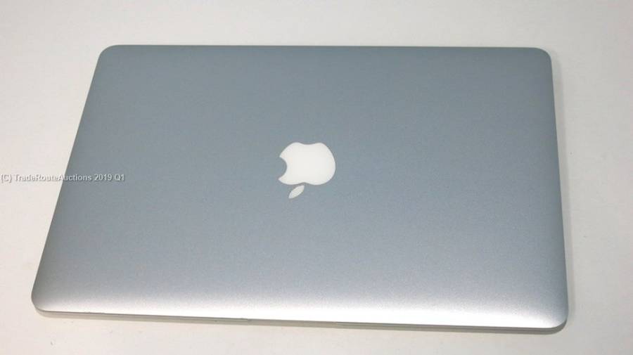 MacBook Air 13.3-inch | Core i5 1.8GHz | 8GB RAM | 128GB SSD MACBOOK AIR 13 INCH 2017 MODEL