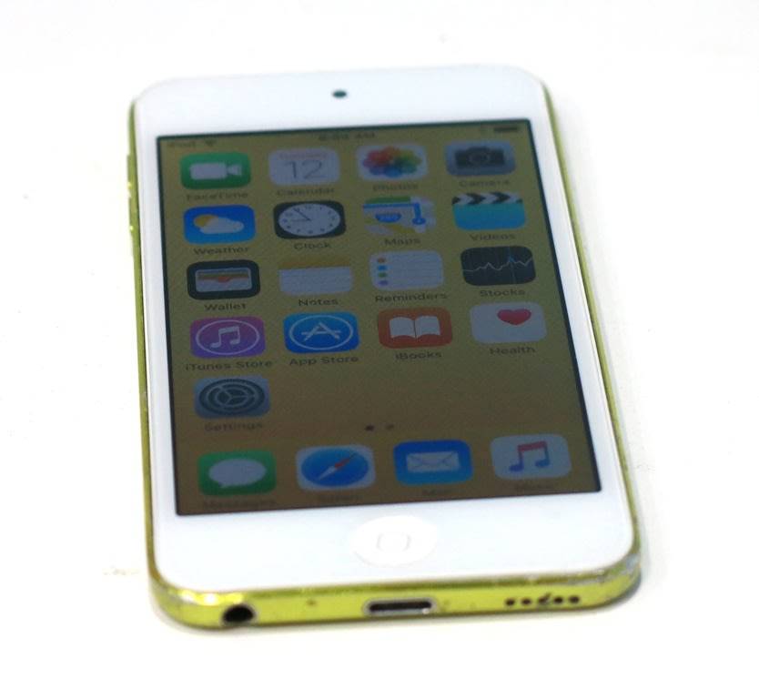 Apple iPod Touch | WHITE/GREEN | 32GB | 5th Generation | A1421 | MD714ZP/A | RETINA DISPLAY