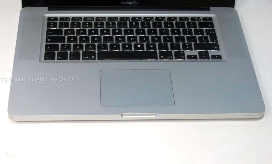 Apple MacBook Pro 15.4-inch | Core i7 2.0GHz | 4GB RAM | 250GB HDD *** GENUINE APPLE ***