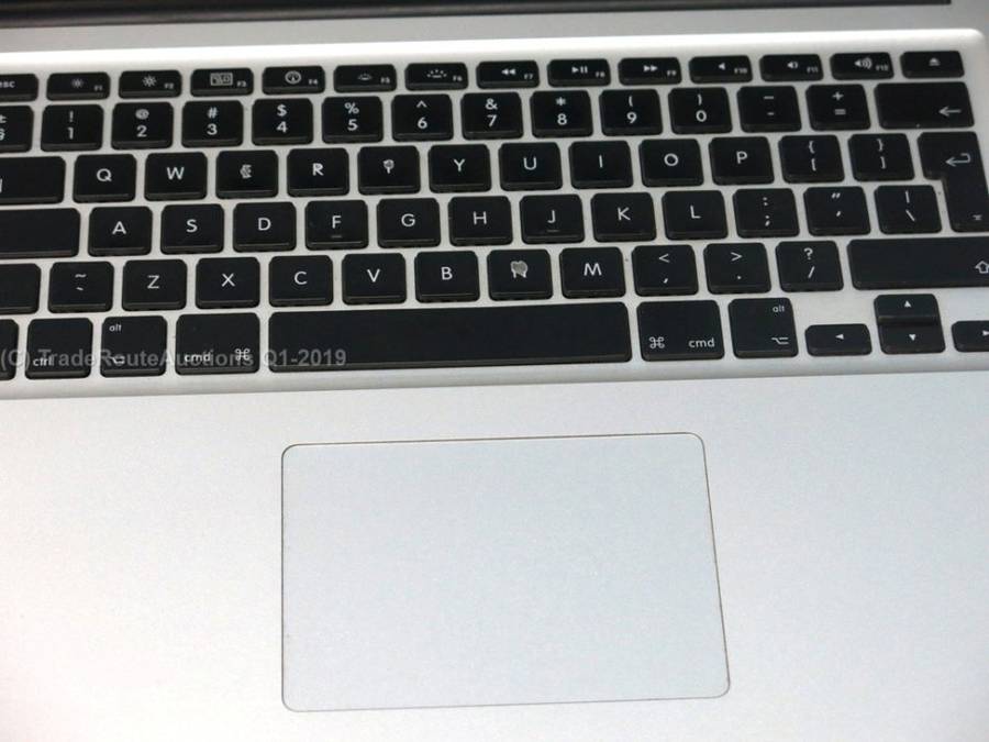 Apple MacBook Pro 15.4-inch | Core i7 2.0GHz | 4GB RAM | 250GB HDD *** GENUINE APPLE ***