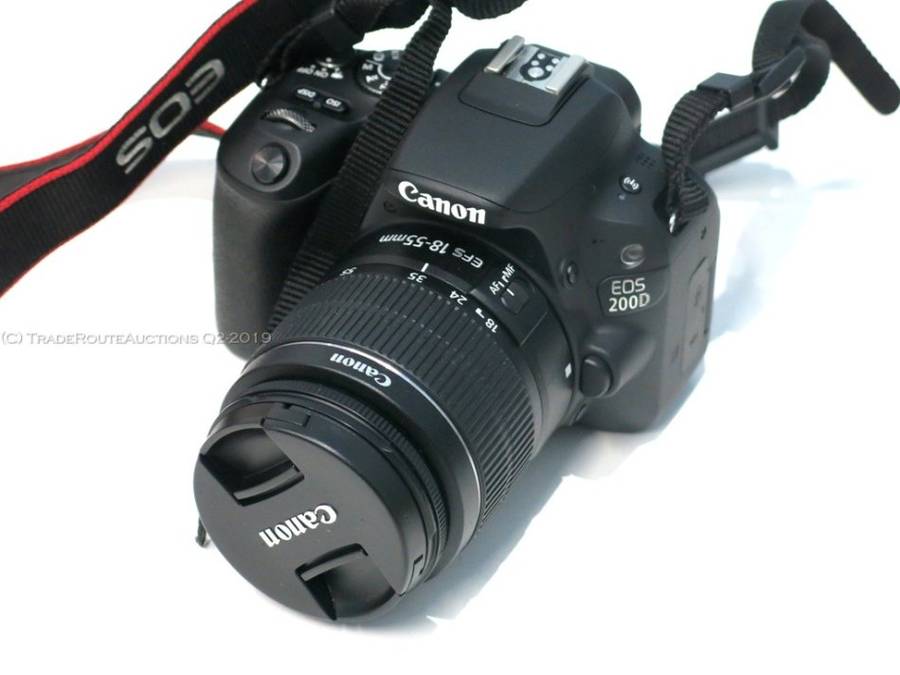 Canon EOS 200D DSLR Camera - 24.2MP - DIGIC 7 - with Canon 18-55 III Lens kit