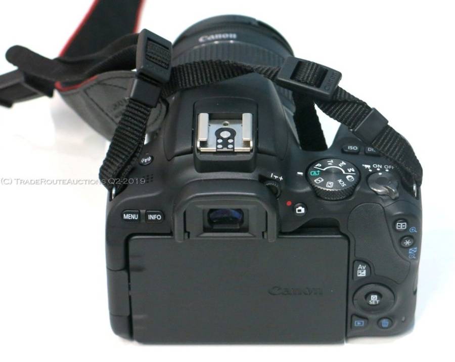 Canon EOS 200D DSLR Camera - 24.2MP - DIGIC 7 - with Canon 18-55 III Lens kit