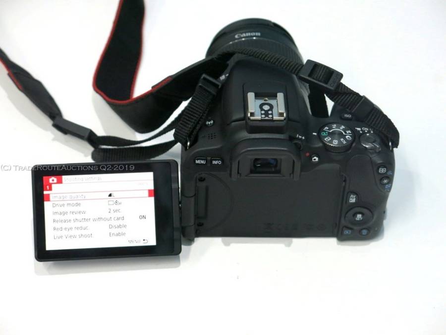 Canon EOS 200D DSLR Camera - 24.2MP - DIGIC 7 - with Canon 18-55 III Lens kit
