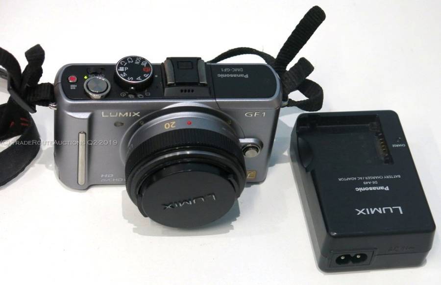 Boxed - Panasonic DMC-GF1 Digital Camera with LUMIX G 20mm Lens Kit