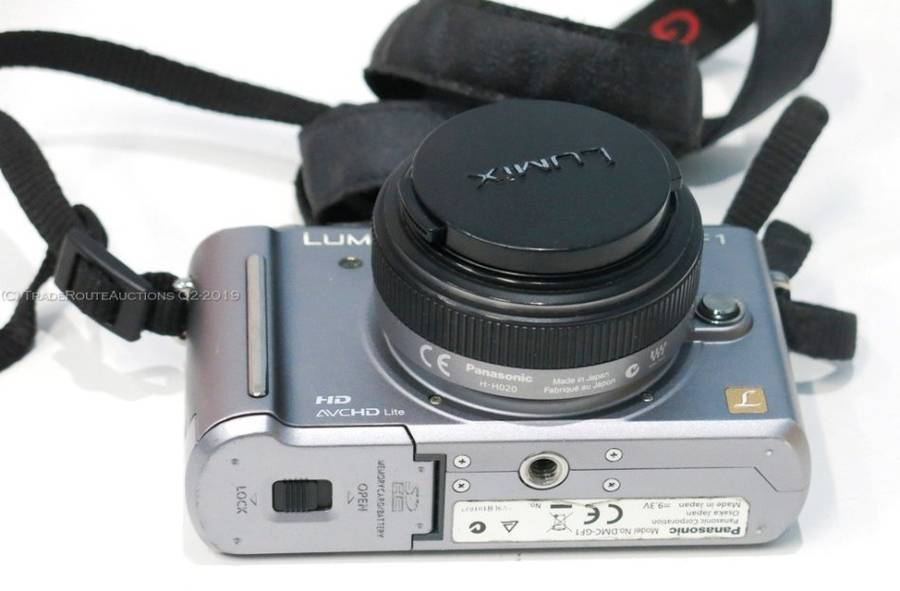 Boxed - Panasonic DMC-GF1 Digital Camera with LUMIX G 20mm Lens Kit