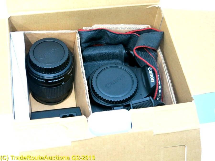 Boxed - Canon 2000D DSLR Lens Kit - with Canon 18-55 Lens