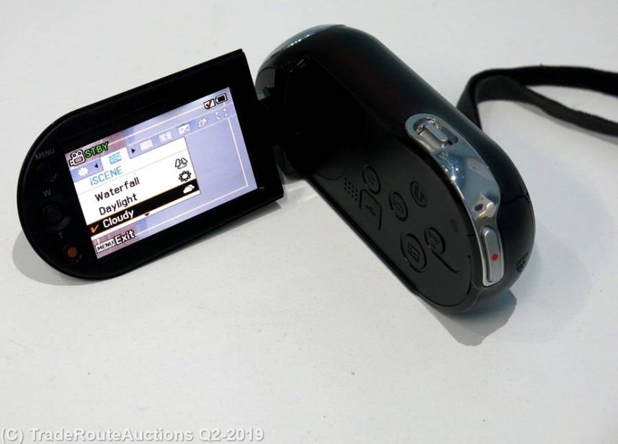 Samsung SMX-C10 Touch of Color Camcorder with 10x Optical Zoom (Red)