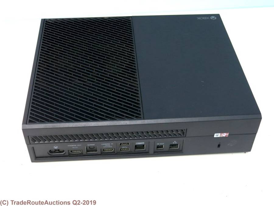 Microsoft Xbox One 500GB Model 1540 Gaming Console + 1 Controller