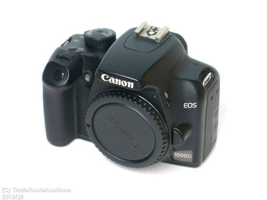 Canon EOS 1000D Digital SLR camera BODY ONLY