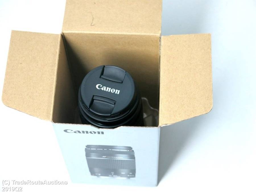 CANON EF 75-300MM III USM Zoom Lens Canon Cameras