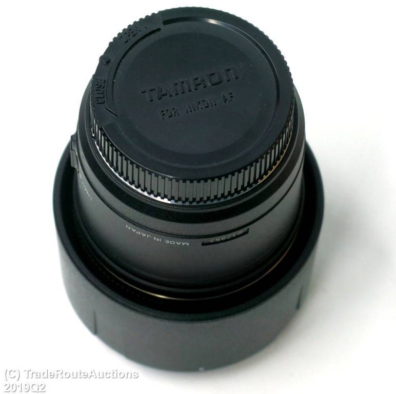 Tamron 272E Di SP 90mm f/2.8 Macro 1:1 AF Di Lens for Nikon DSLR Cameras