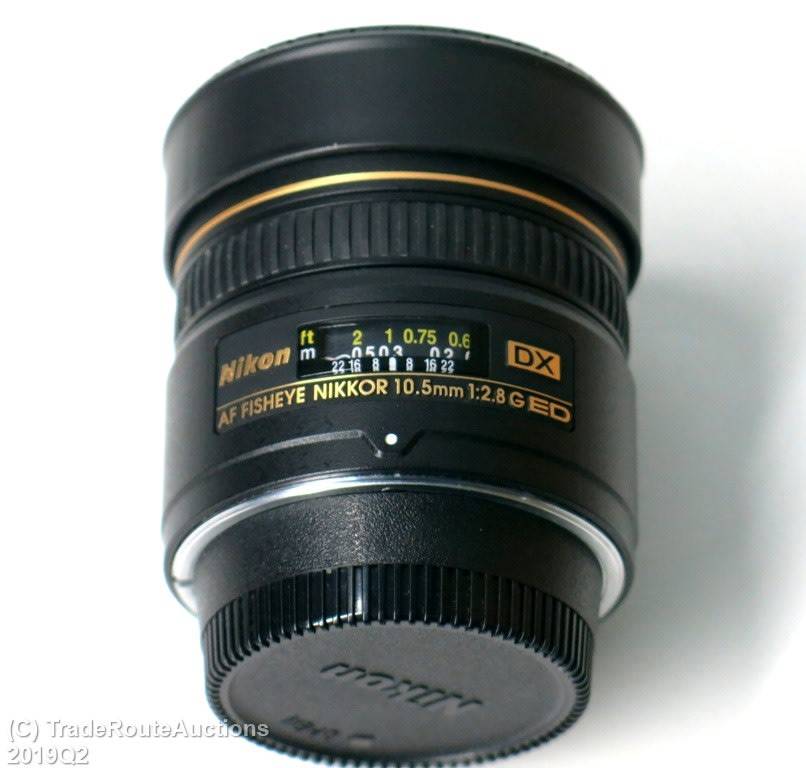 Nikon AF 10.5mm f/2.8G ED DX Fisheye Nikkor Lens for Nikon DSLR Cameras *** FISH EYE LENS ***