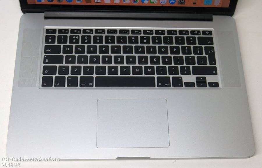 Apple MacBook Pro 15.4-inch  | Core i7 2.7GHz | 16GB RAM | 512GB SSD ** RETINA DISPLAY **