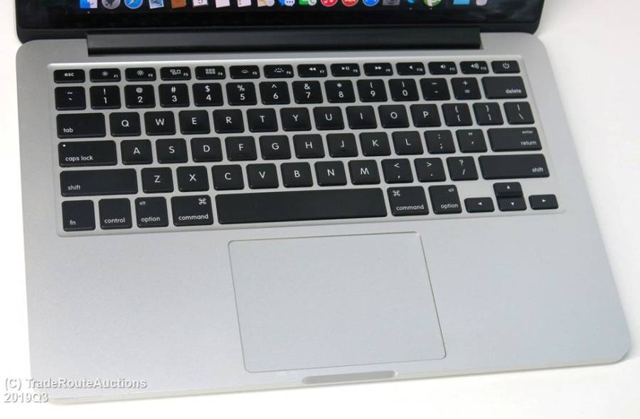 Apple MacBook Pro 13.3-inch  | Core i7 2.8GHz | 16GB RAM | 128GB SSD ** RETINA DISPLAY **