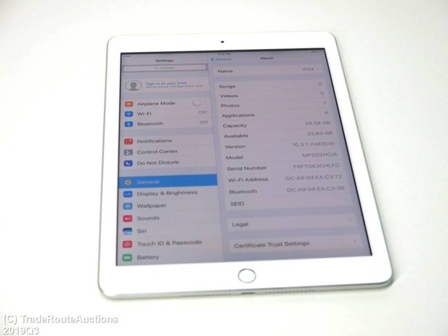 Boxed - Tablet Apple iPad 5th Gen 2017 | MP2G2HC/A | WiFi | 32GB | Silver | A1822 | RETINA 9.7 inch