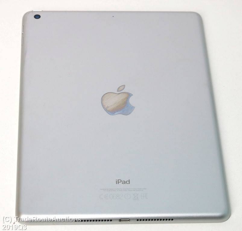 Boxed - Tablet Apple iPad 5th Gen 2017 | MP2G2HC/A | WiFi | 32GB | Silver | A1822 | RETINA 9.7 inch