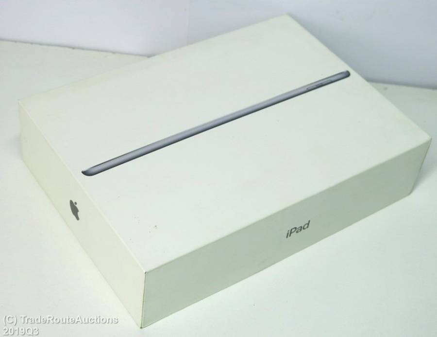 Apple iPad 6th Gen 2018 | MR7F2HC/A | WiFi  only | 32GB | Space Grey | A1893 | RETINA IPad6