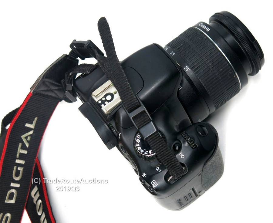 Canon EOS 550D Digital SLR camera Kit with Canon 18-55 Lens