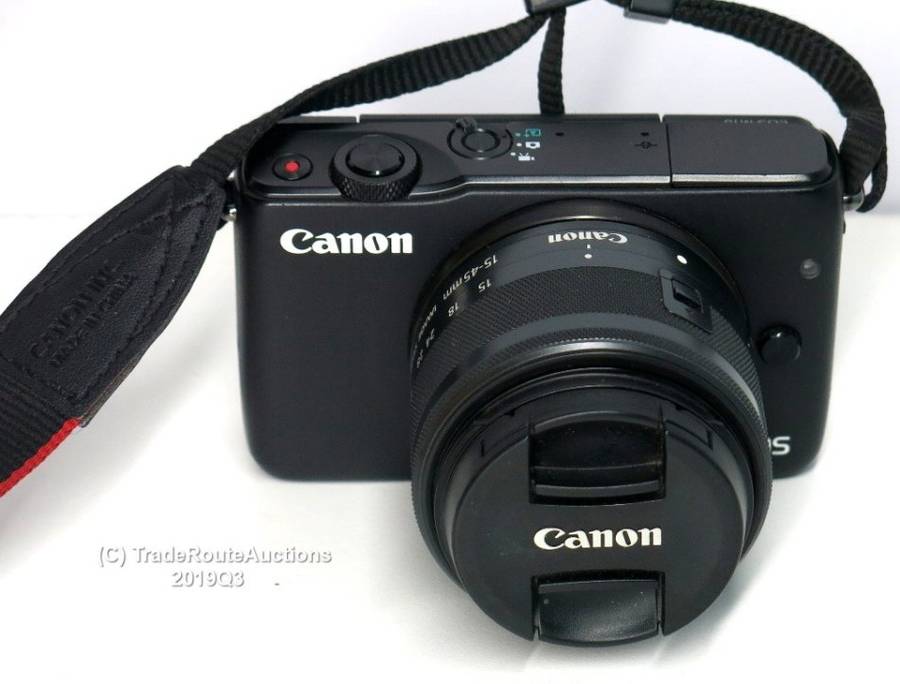 Canon EOS M10 Mirrorless Digital Camera with 15-45mm IS STM Lens