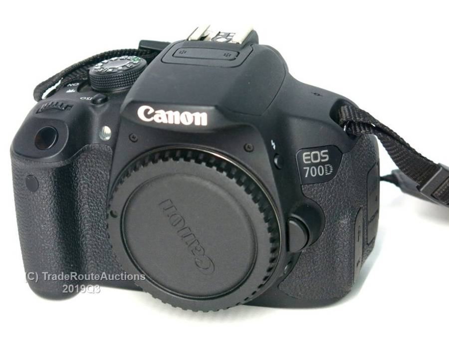 PLEASE READ - Canon EOS 700D DIGITAL SLR CAMERA BODY ONLY | 18.0 MP FULL HD