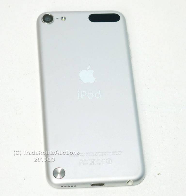 APPLE iPod Touch | MD721BT/A | 64GB SILVER | A1421 | 5TH GEN