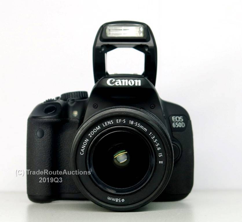 CANON 650D Digital SLR CAMERA with Canon 18-55mm Lens (18 Megapixels) DSLR Camera Kit