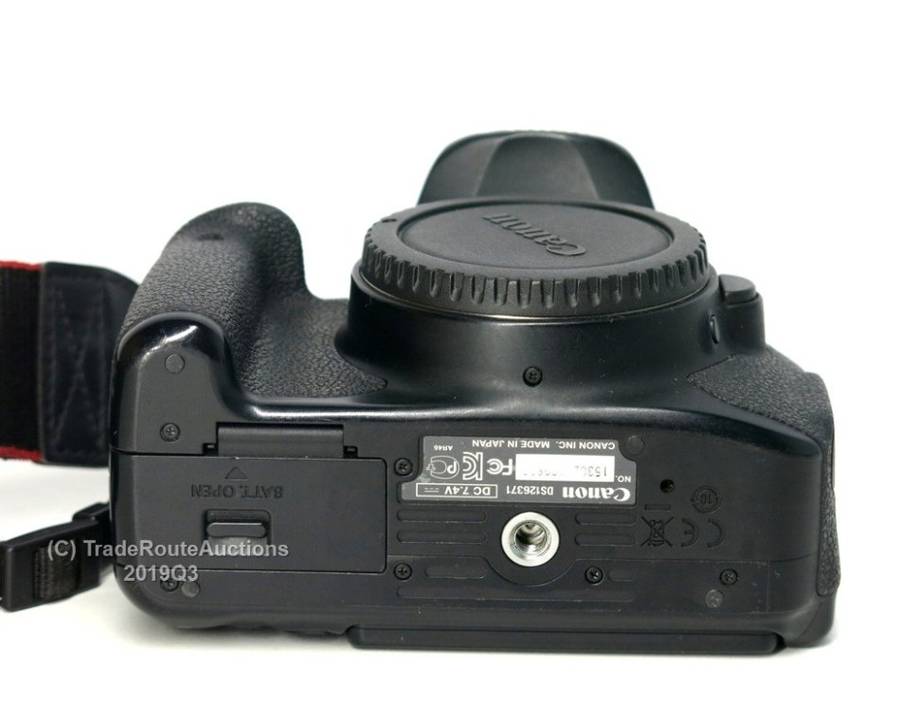 CANON 650D Digital SLR CAMERA BODY (18 Megapixels)