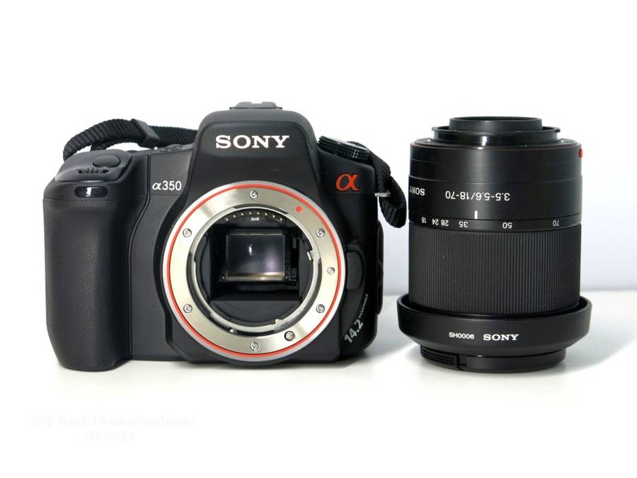SONY ALPHA A350 DIGITAL CAMERA 14.2 MP BODY + SONY 18-70 LENS KIT