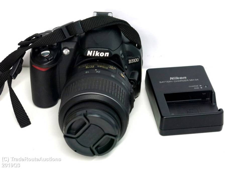 NIKON D3100 DSLR CAMERA 14.2 megapixels with Nikon 18-55mm PROFESSIONAL DSLR LENS KIT