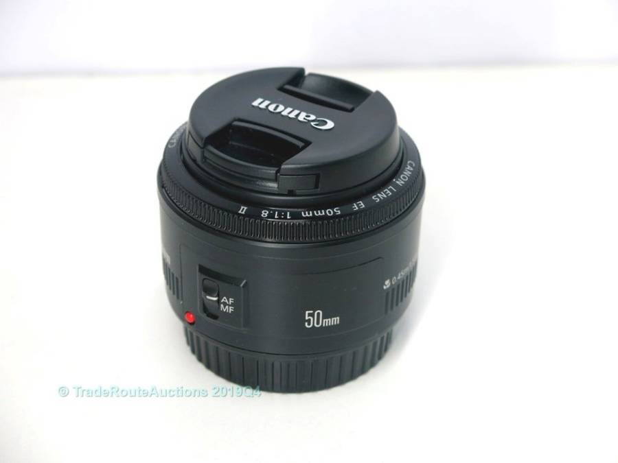 Canon EF 50mm f/1.8 II Lens - Fits Canon Cameras