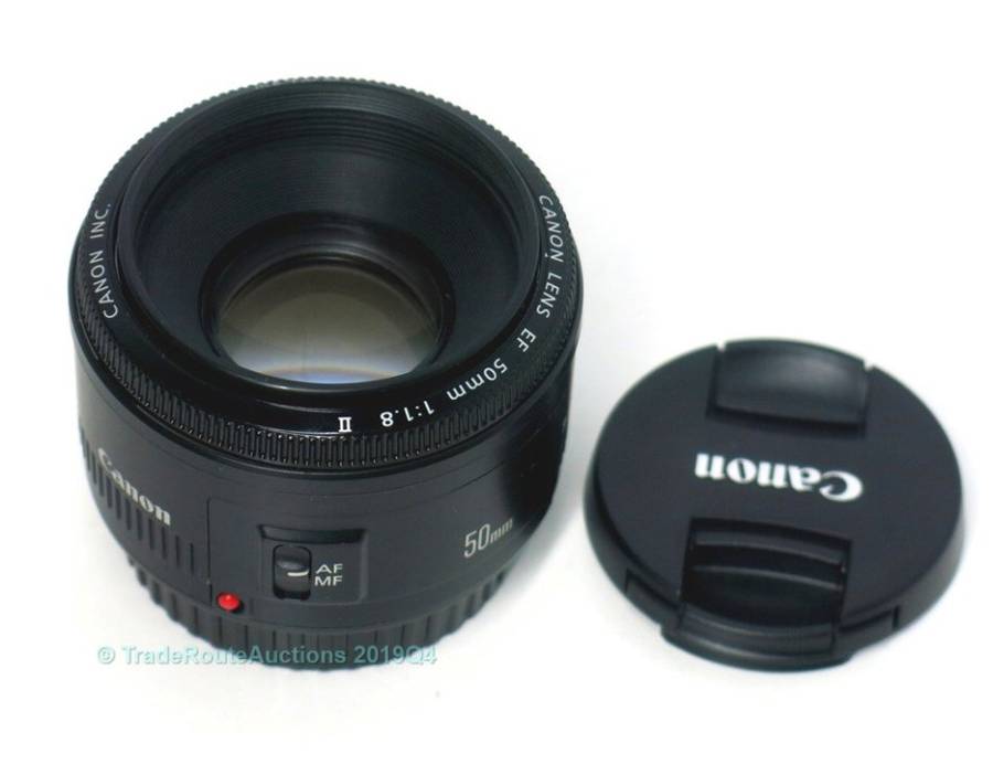 Canon EF 50mm f/1.8 II Lens - Fits Canon Cameras