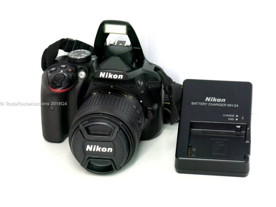 Nikon D3400 24.2 MP CMOS Digital SLR Camera body + Nikon AF-P 18-55 VR Lens Kit