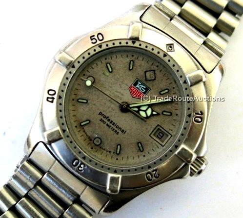 TAG Heuer Professional Midsize watch Stainless steel bracelet 962.213R