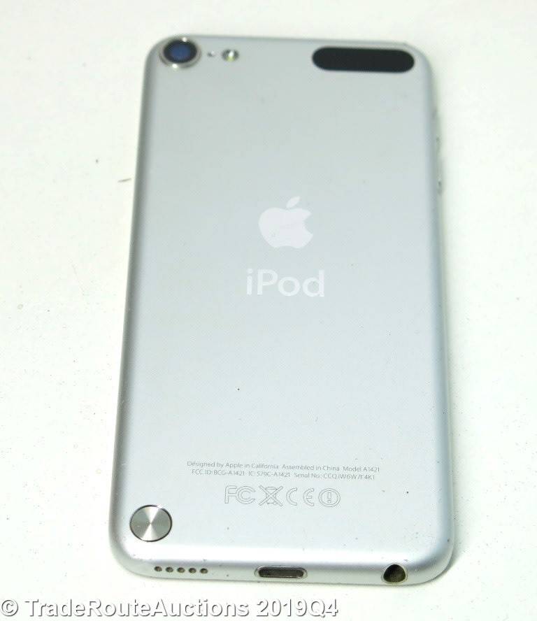 Apple iPod Touch | WHITE/SILVER | 32GB | 5th Generation | A1421 | MD720BT/A | RETINA DISPLAY