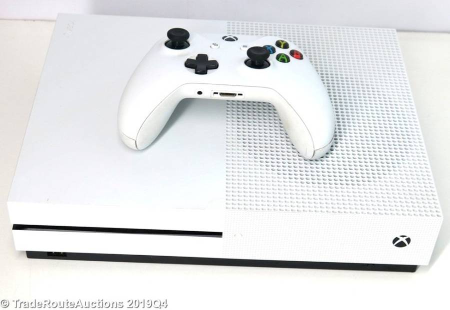 BOXED - Microsoft Xbox One S 1TB Console (WHITE) Model 1681 + 1 Controller