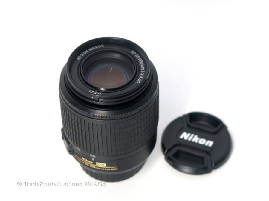 Nikon 55-200mm DX Lens for NIKON DSLR Cameras
