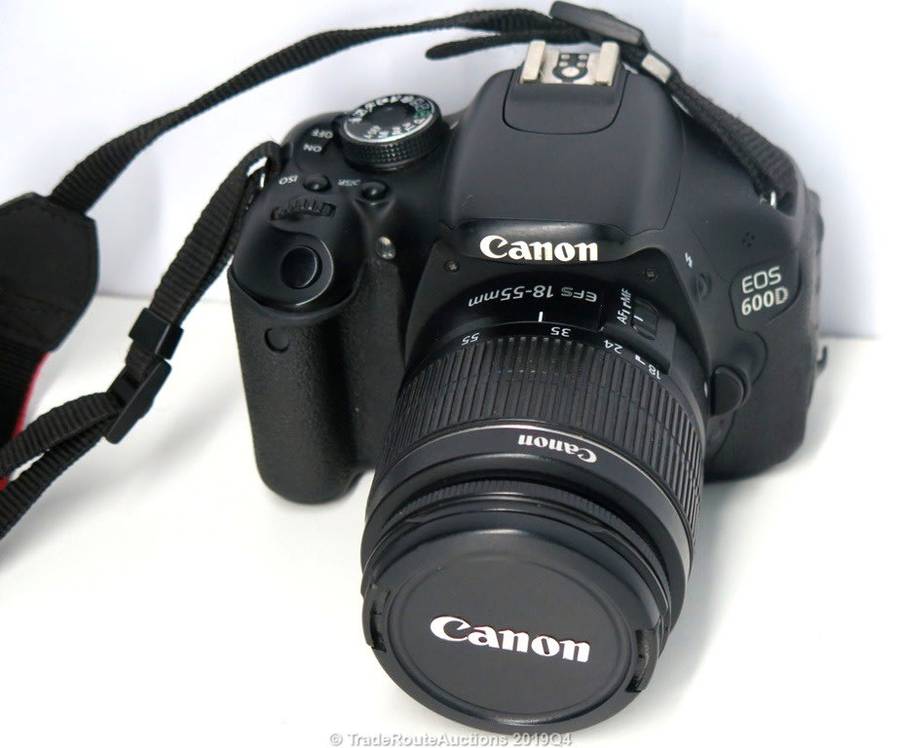 Canon EOS 600D DSLR CAMERA with Canon 18-55 Lens Camera Kit