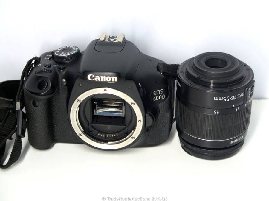 Canon EOS 600D DSLR CAMERA with Canon 18-55 Lens Camera Kit